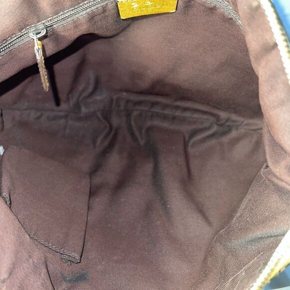 Authentic Gucci D Ring Handbag - Picture 6 of 10